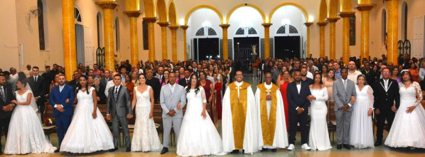 Casamento Comunitário reúne oito casais na celebração do Sacramento do Matrimônio